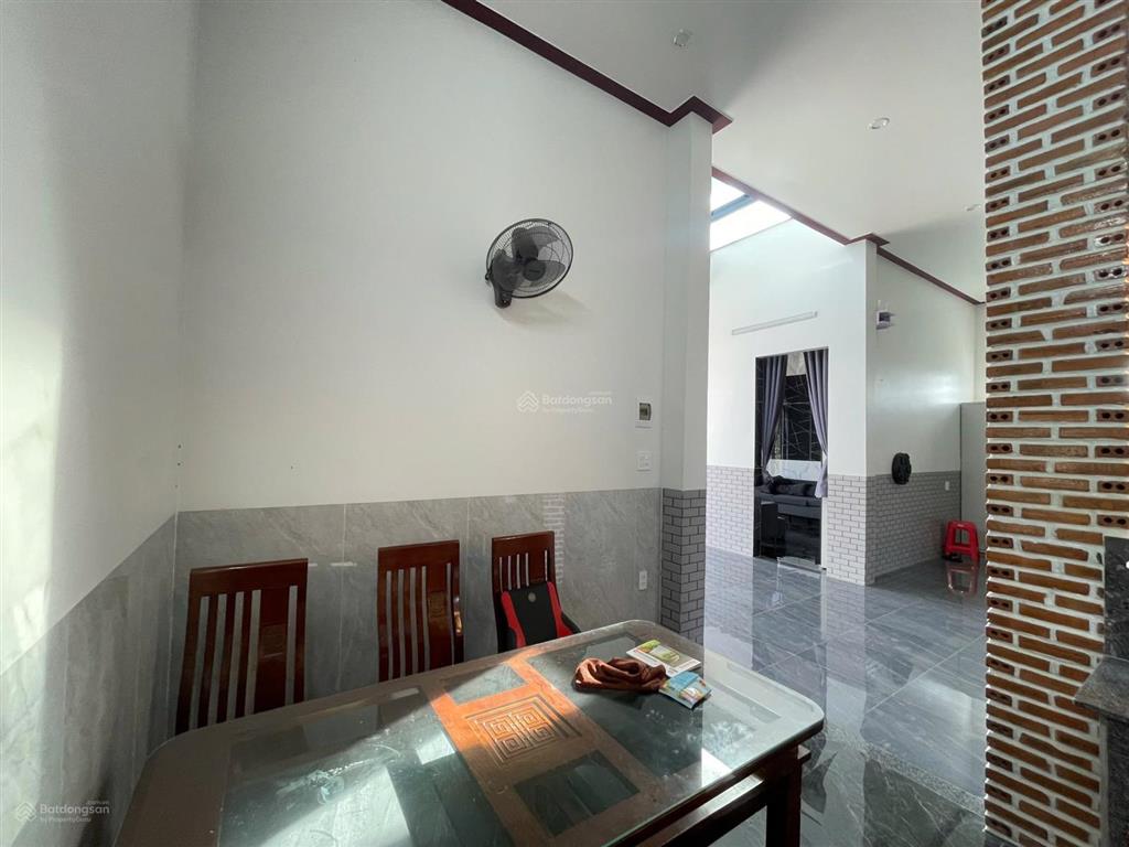 Nhà vườn nghỉ dưỡng  view núi đại bình 10mx33.7m sẵn 200m2 thổ cư