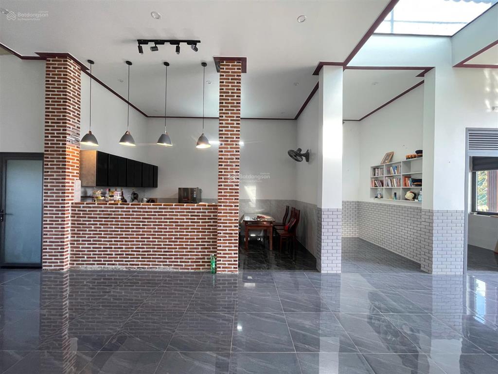 Nhà vườn nghỉ dưỡng  view núi đại bình 10mx33.7m sẵn 200m2 thổ cư
