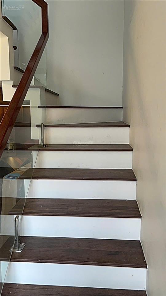 Bán nhà villas gần biển đường sơn thủy 8, ngũ hành sơn, hướng đông nam có 5 phòng ngủ