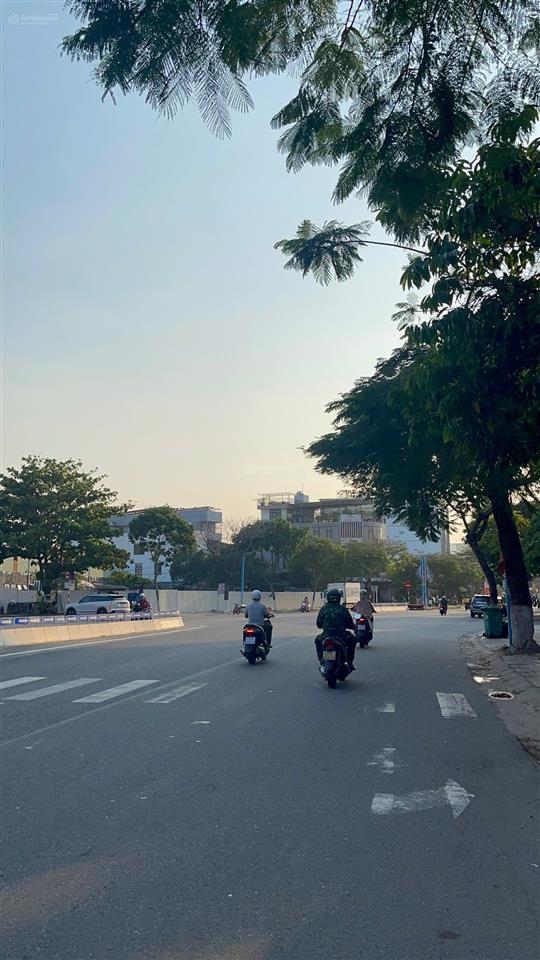 Bán lô mt đường 29/3 gần nguyễn phước lam dt 120m2 giá 10 tỷ xx