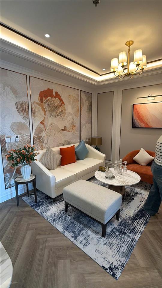 Bán cc 2pn, 2wc, 62 m2 tại capital square, giá 6,1 tỷ