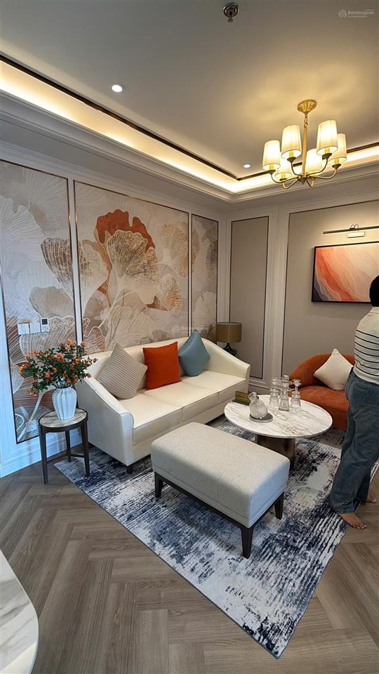 Bán cc 2pn, 2wc, 62 m2 tại capital square, giá 6,1 tỷ
