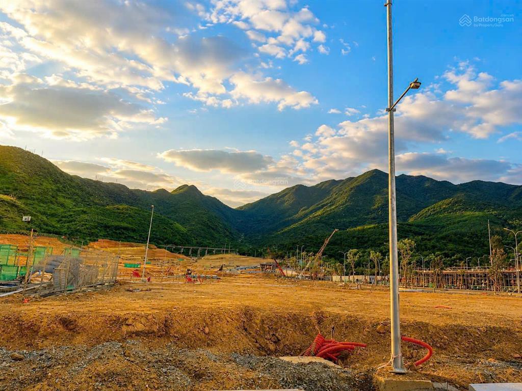 Bán bt vinhomes hải vân bay, 9,9 tỷ, 105m2, 4pn, 4wc, pháp lý đầy đủ