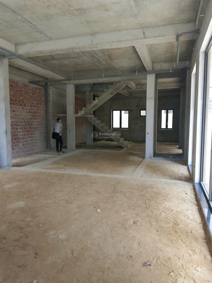 Biệt thự view mặt sông thăng long dt 302,5m2 / lô