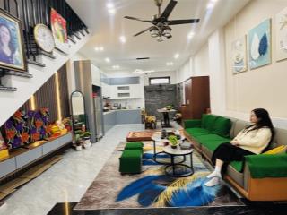 Bán nhà 3 tầng vinh khê trung tâm quận an dương. nhà mới full nội thất chỉ việc về ở ạ.