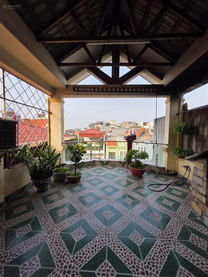 Bán nhà 4 tầng mặt ngõ đường đà nẵng thông vườn mơ, ô tô tránh nhau cất trong sân. diện tích 101m2