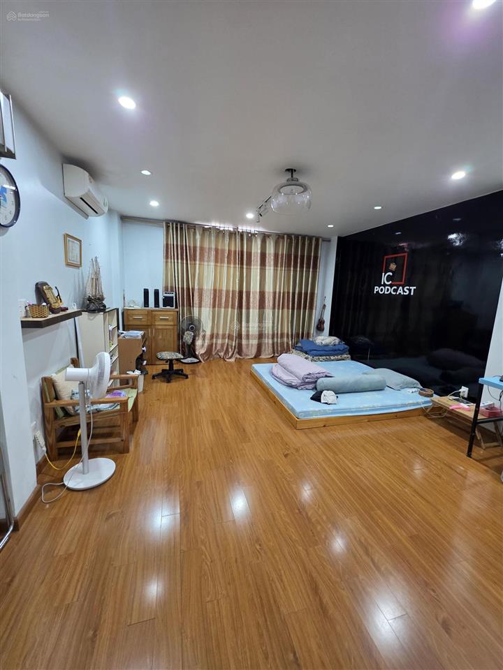 Bán nhà 4 tầng mặt ngõ đường đà nẵng thông vườn mơ, ô tô tránh nhau cất trong sân. diện tích 101m2