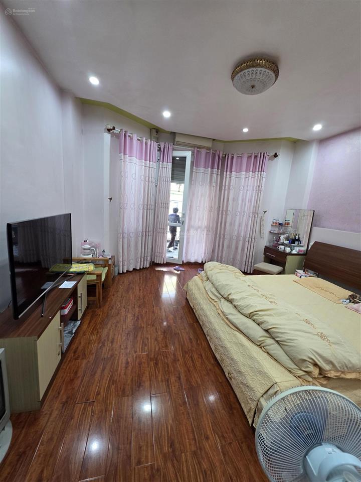 Bán nhà 4 tầng mặt ngõ đường đà nẵng thông vườn mơ, ô tô tránh nhau cất trong sân. diện tích 101m2