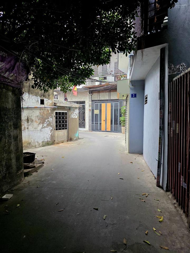 Gia đình cần bán đất tặng nhà cấp 4 trần nguyên hãn. sẵn 2 gian trọ đang cho thuê. diện tích 72m2