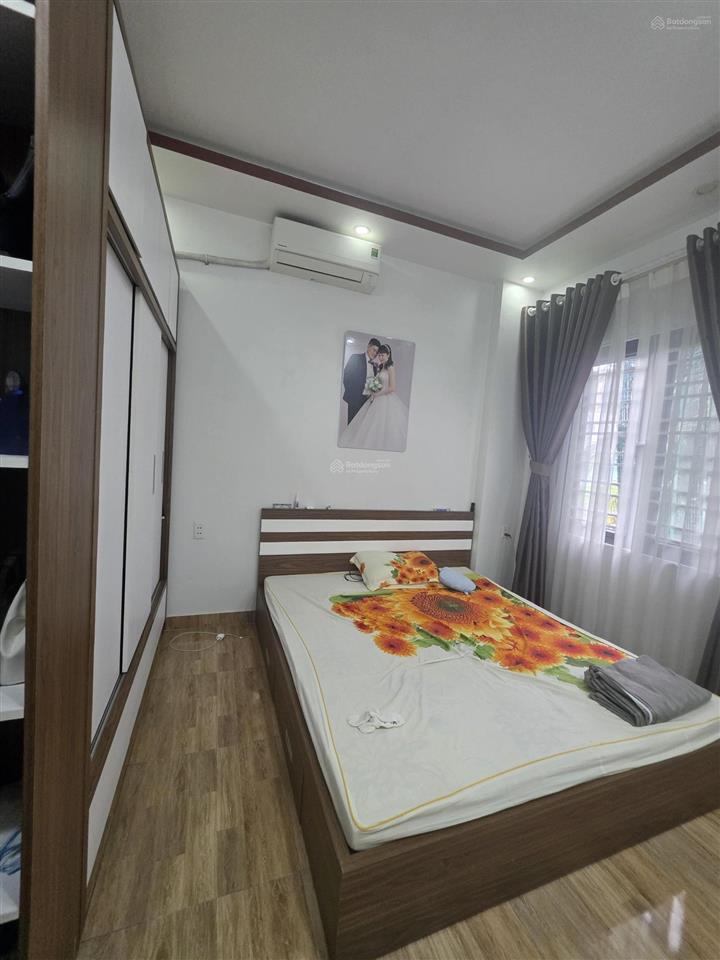 Chủ nhà chuyển căn rộng hơn, cần bán nhà 3 tầng trung tâm đồng hòa, ô tô đỗ cửa, để lại nội thất.