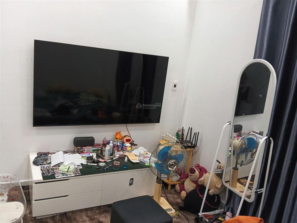 Giá quá đẹp cho căn nhà lô góc vừa kinh doanh vừa ở, ô tô đỗ cửa ngày đêm, tăng full nội thất.