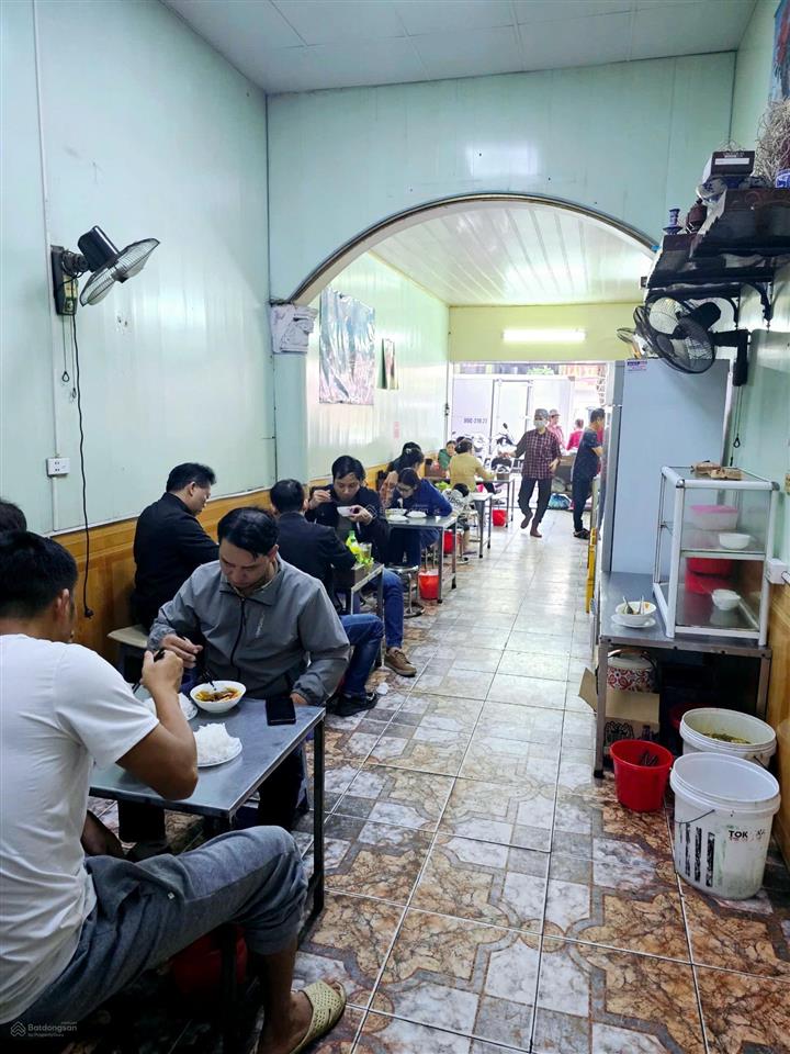 Bán nhà mặt đường trường chinh vị trí đắc địa, đầu bệnh viện nhi đức. kd cực tốt, nhà 2 mặt tiền