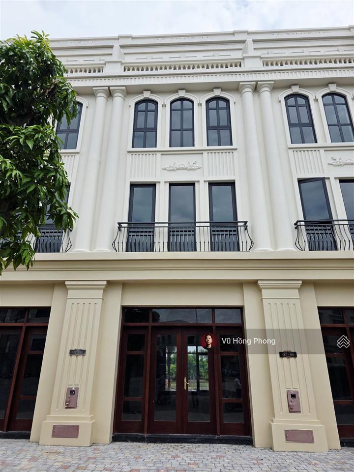 Vinhomes royal island. chào bán căn qt  03 shop house liền kề phân khu quý tộc. mặt đường hơn 50m