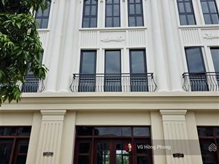 Vinhomes royal island. chào bán căn qt03 shop house liền kề phân khu quý tộc. mặt đường hơn 50m.