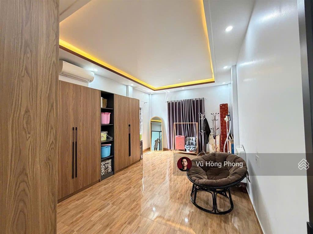 Bán nhà 3 tầng phương khê, ô tô cất trong nhà, diện tích 91m2, gần viện nhi, chợ sắt, trường học...