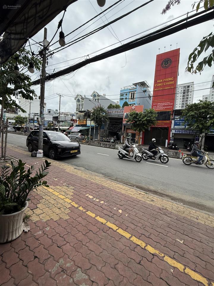 Chính chủ bán nhà mặt tiền phan văn hớn q12 cũ gần cầu tham lương