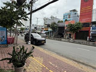 Chính chủ bán nhà mặt tiền phan văn hớn q12 cũ gần cầu tham lương