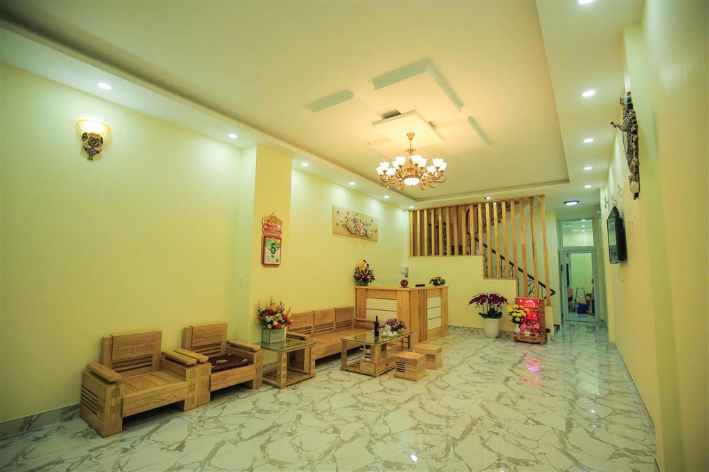 CẦN BÁN KHÁCH SẠN ĐANG KINH DOANH TẠI ĐƯỜNG NGUYỄN VĂN TRỖI Phường 2 Đà Lạt, Lâm Đồng