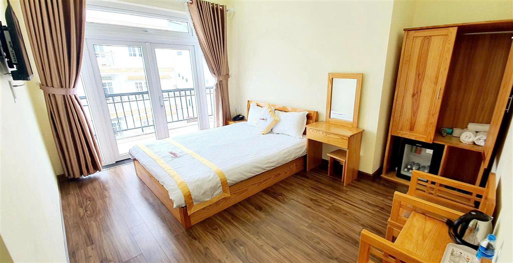 CẦN BÁN KHÁCH SẠN ĐANG KINH DOANH TẠI ĐƯỜNG NGUYỄN VĂN TRỖI Phường 2 Đà Lạt, Lâm Đồng