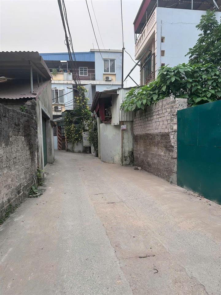 VỊ TRÍ ĐẸP - ĐẦU TƯ SINH LỜI - Chính Chủ Bán Lô Đất Tiềm Năng Phố Hoàng Văn Thụ, Xã Vân