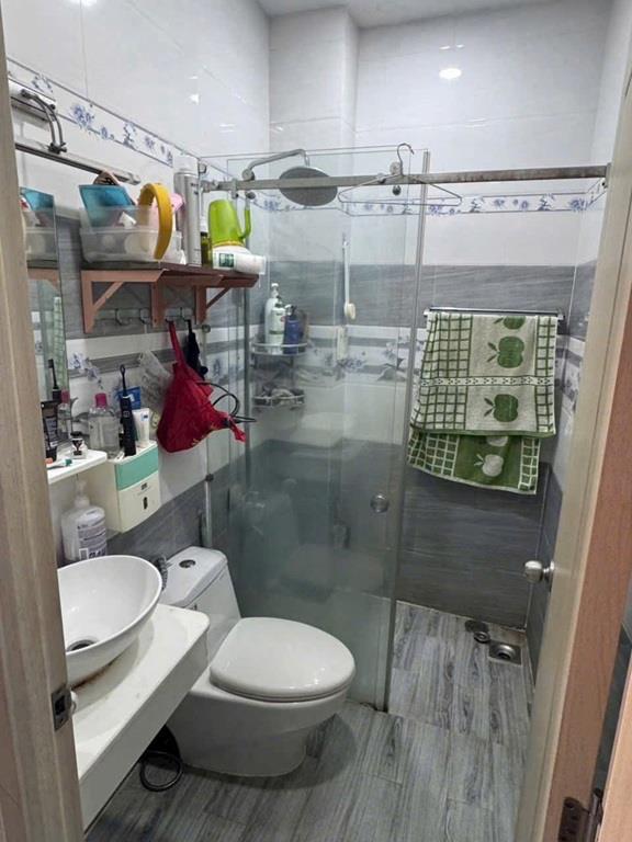 Nhà Cần Bán PHẠM PHÚ THỨ P3, Q6 - 3 TẦNG 36m2 - FULL NỘI THẤT - HẺM ÔTÔ MỘT TRỤC THẲNG -