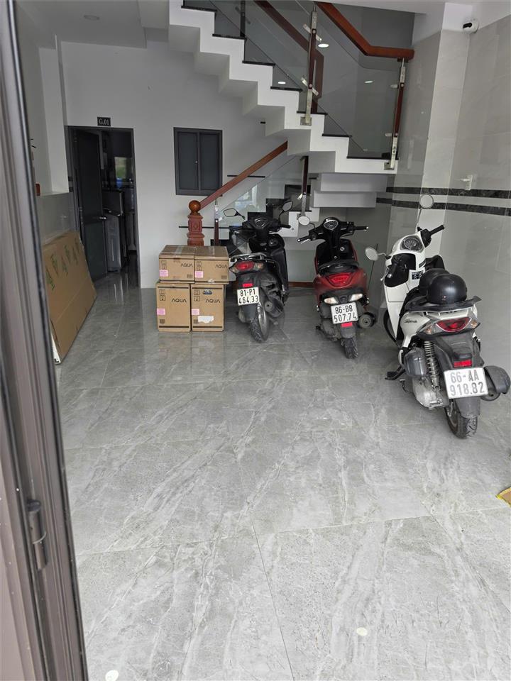 CẦN Bán tòa CHDV 4 tầng + sân thượng bao gồm 8PN 8WC full nội thất cao cấp - sẵn HĐ thuê