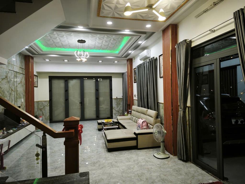 CHÍNH CHỦ CẦN Bán hoặc cho thuê Căn Nhà Góc 2 Mặt Tiền 1 Trệt 2 Lầu gần trục Hỳnh Tấn