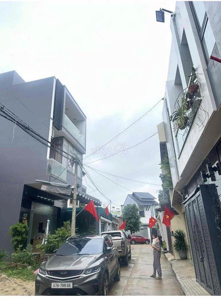 HOT HOT – CHÍNH CHỦ CẦN BÁN NHÀ TẠI  Phường Tân Thành, Thành phố Buôn Ma Thuột, Đắk Lắk