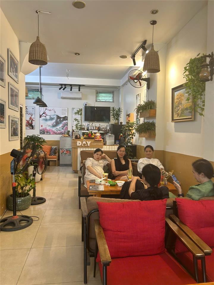 MẶT BẰNG ĐẸP- GIÁ TỐT - Sang Nhượng Quán Cà Phê 20 Ngõ 22 Nguyễn Chánh, Yên Hoà, Cầu
