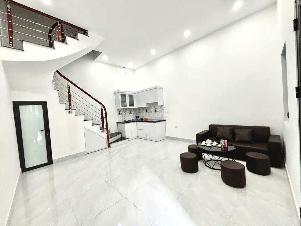 NHÀ ĐẸP – GIÁ TỐT – CẦN BÁN NHÀ 35M², Phố Tôn Đức Thắng, P. Văn Miếu, Q. Đống Đa, Hà Nội