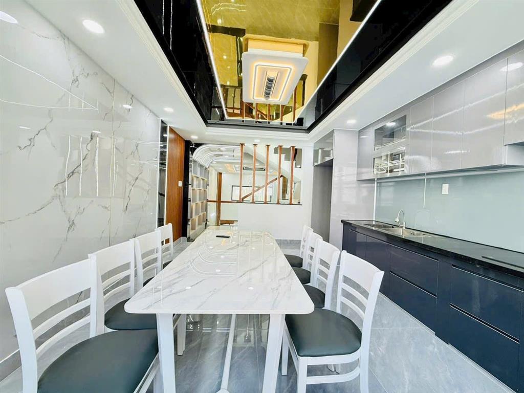 NHÀ PHỐ CHÍNH CHỦ - GIÁ TỐT Vị Trí Đường Lê Thị Riêng, Phường Thới An, Quận 12, TP Hồ Chí