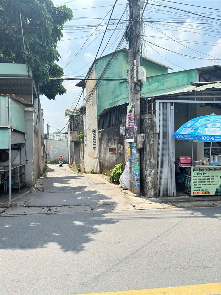 ĐẦU TƯ SINH LỜI - CHÍNH CHỦ CẦN BÁN Căn Nhà Ngay Cạnh Khu Chung Cư Phú Thịnh Long Bình