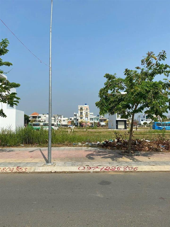 CHÍNH CHỦ BÁN Đất Mặt Tiền Vị Trí Đẹp Đường Nguyễn Văn Trỗi, TT Cần Đước, H.Cần Đước,