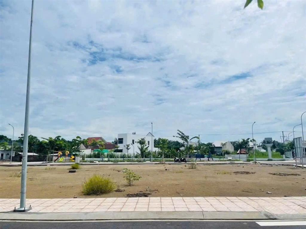 HÓT HOT !!! NHANH TAY SỞ HỮU NGAY LÔ  ĐẤT NỀN TRUNG TÂM NGÃ BẢY – GIÁ CHỈ TỪ 900triệu