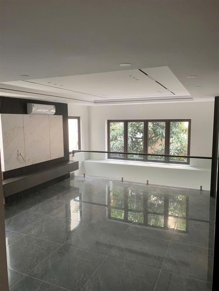 NHÀ ĐẸP - GIÁ TỐT - Bán Lô Góc 3 Mặt Thoáng Tại Đàm Quang Trung, Phường Long Biên, Long