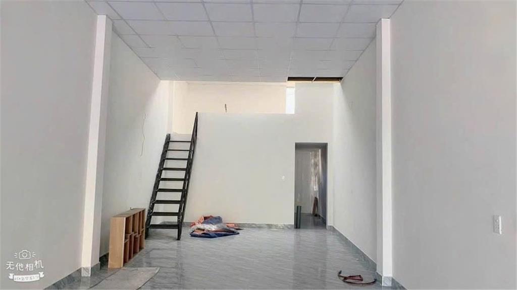 NHÀ MẶT TIỀN – GIÁ TỐT – CHÍNH CHỦ CẦN BÁN CĂN NHÀ MẶT ĐƯỜNG Lê Thanh Nghị, TP. Cẩm Phả,