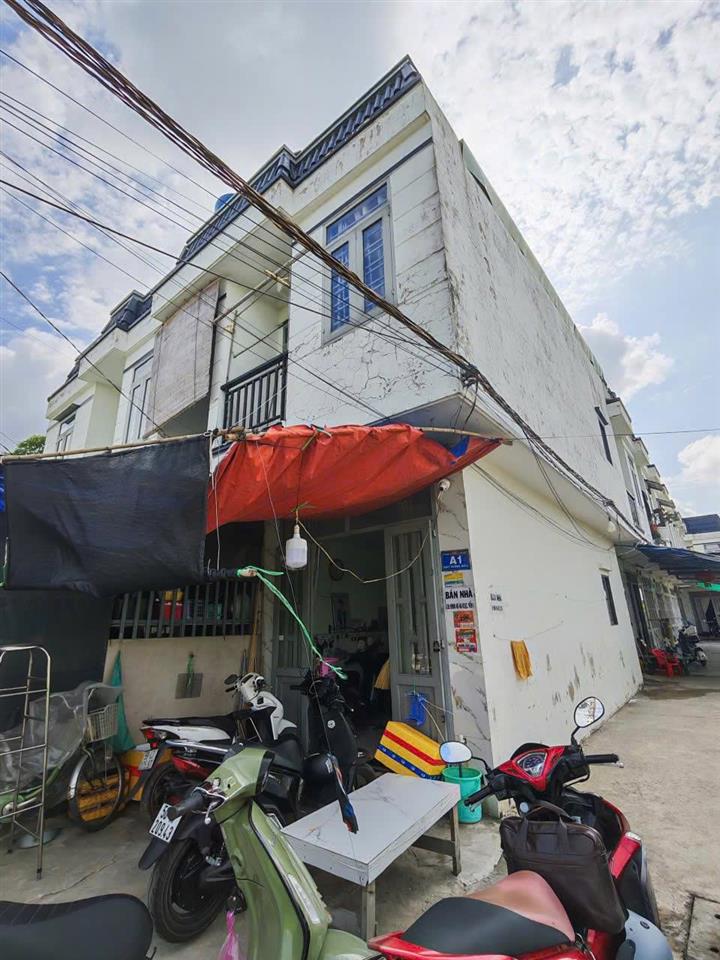 NHÀ ĐẸP- GIÁ TỐT CHÍNH CHỦ Cần Bán Căn Nhà A1 KĐT Rừng Dầu, Xã Mỹ Hạnh Bắc, Đức Hòa, Long
