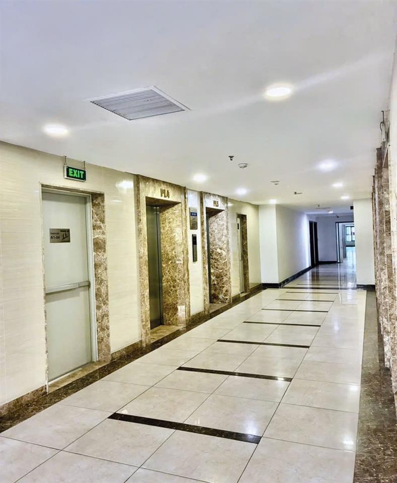 Cần bán căn hộ chính chủ-sổ hồng cầm tay tại toà chung cư SKY CENTRAL