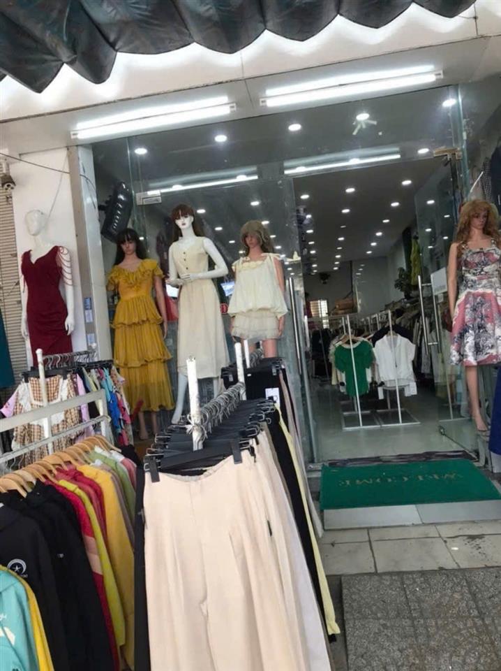 NHÀ ĐẸP - GIÁ TỐT  Chính Chủ  BÁN NHÀ 2 TẦNG KINH DOANH SẦM UẤT - NGAY CHỢ BẮC MỸ AN