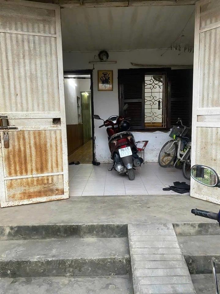 GIÁ TỐT - CHÍNH CHỦ -  CẦN BÁN GẤP  NHÀ TẬP THỂ XÂY LẮP HÓA CHẤT Vị Trí Tại Quận Bắc Từ