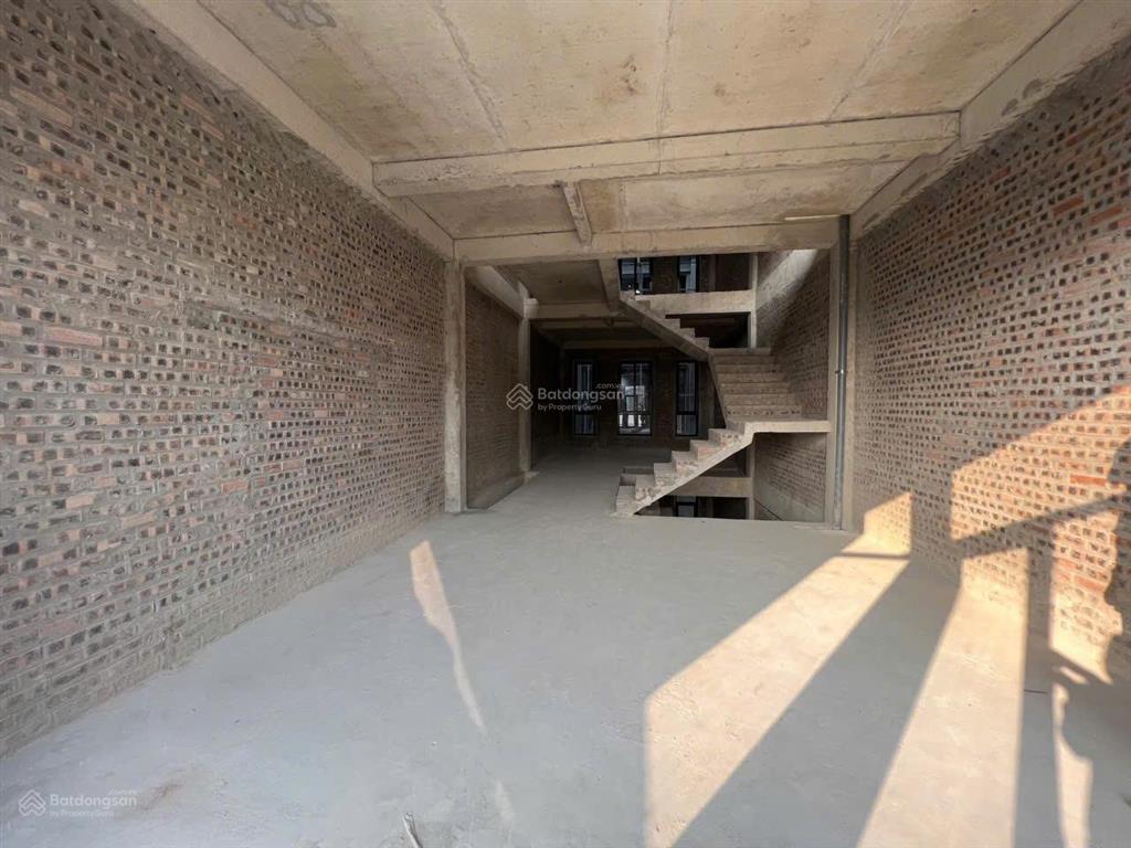 Giá chỉ 15tr/tháng thuê ngay căn 95m2x5 tầng, ở kđt louis city hoàng mai