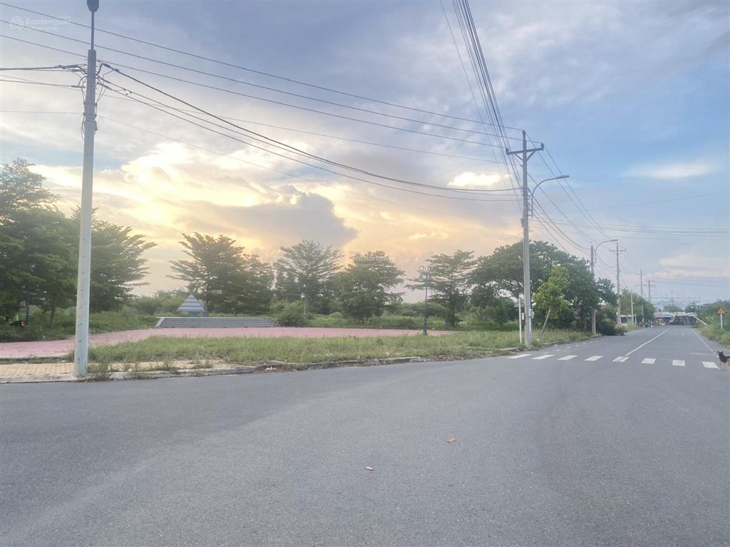 Chính chủ bán đất kdc rạng đông lô sát công viên đi tp. phan thiết 3km biển 6km kcn phan thiết 2km
