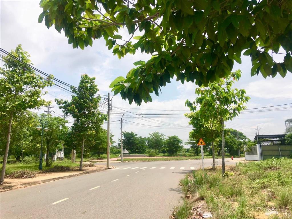 Chính chủ bán đất kdc rạng đông lô sát công viên đi tp. phan thiết 3km biển 6km kcn phan thiết 2km