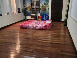 Cho thuê đẹp phố hoàng cầu  trần quang diệu ô tô đỗ cửa thuận tiện đi lại khu trung tâm