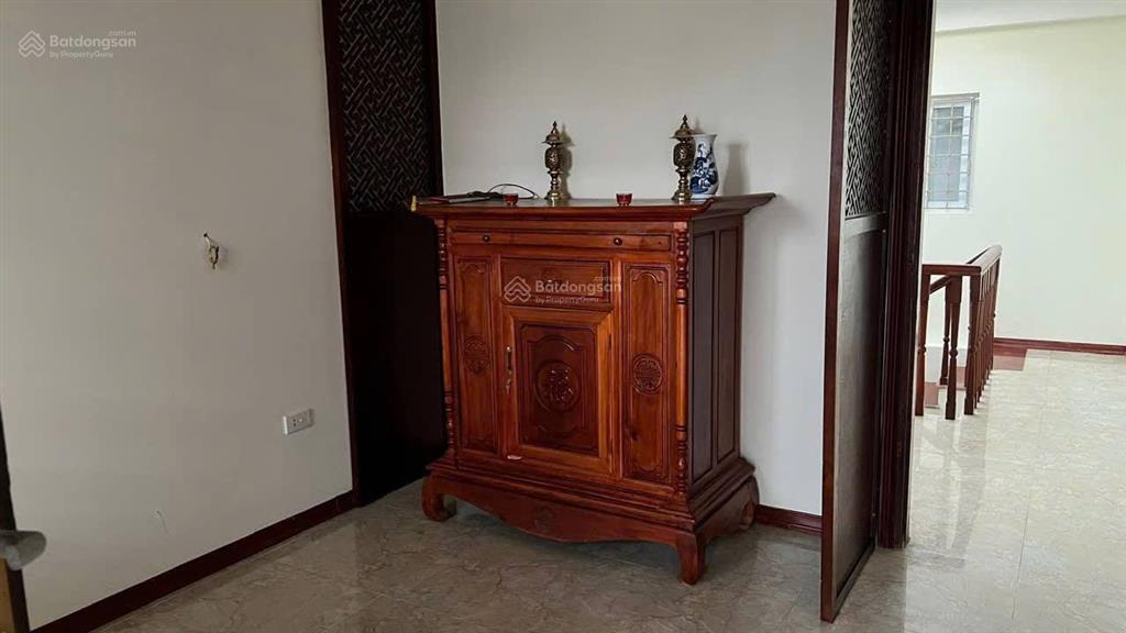 Cho thuê đẹp phố hoàng cầu  trần quang diệu ô tô đỗ cửa thuận tiện đi lại khu trung tâm