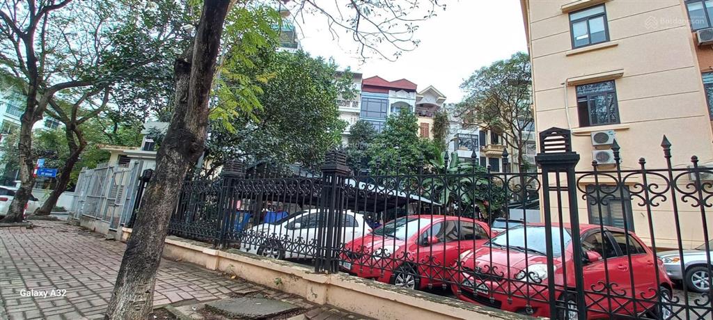 Bán nhà trung tâm đỗ quang, cầu giấy, trung hòa nhân chính (khu vip)
