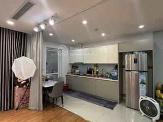 Cần bán cc siêu hot tại times tower lê văn lương,3n,full đồ, giá 90 tr/m2, dt 128 m2  0932 288 ***