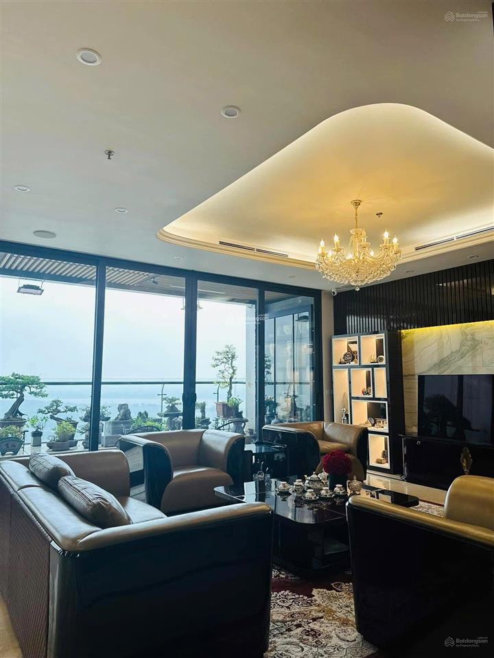 Cần bán cc siêu hot tại times tower lê văn lương, 3n, full đồ,giá 90tr/m2, dt 128 m2  0932 288 ***