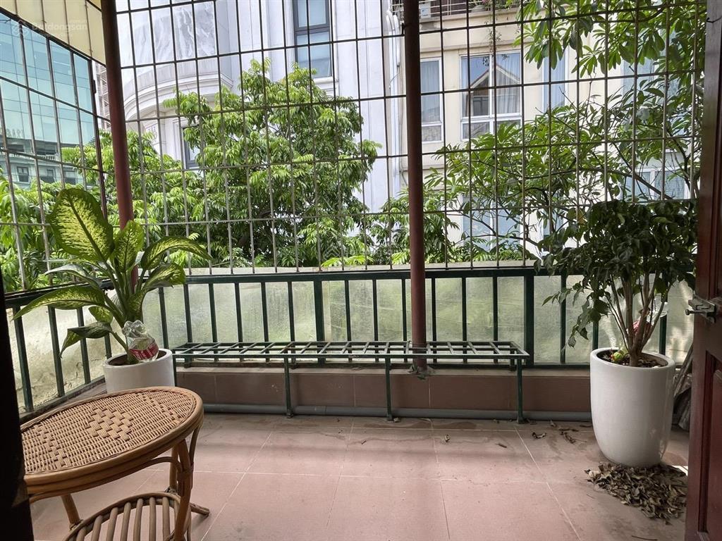 Chính chủ bán mp lý nam đế, hoàn kiếm, 28 tỷ, 70m2x3t, 4p home, dòng tiền 150tr/th  0932 288 ***