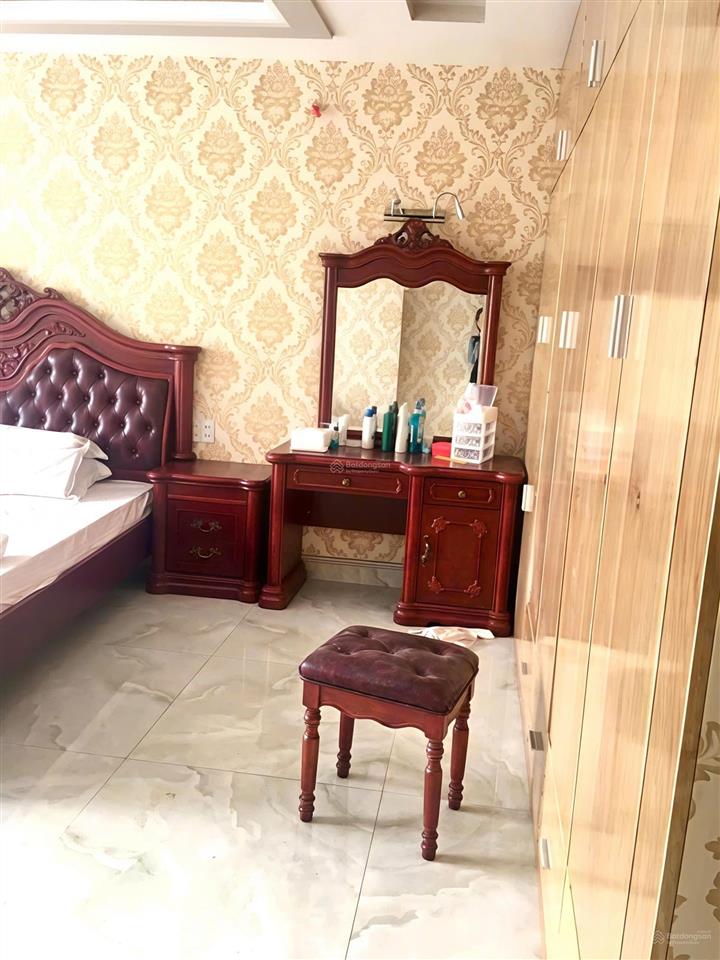 Bán gấp khách sạn 7 tầng mt hoàng quốc việt 5x26m 21 phòng có thang máy dòng tiền 150tr/th28 tỷ tl